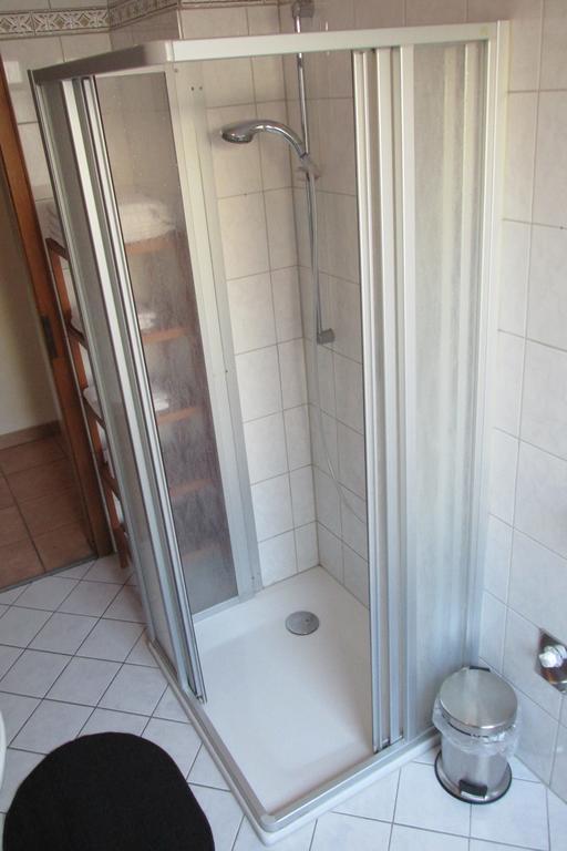 Apartments Mayen Δωμάτιο φωτογραφία
